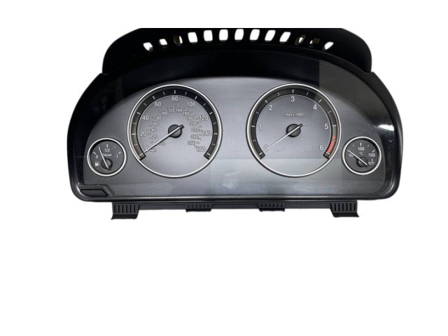 Přístrojová deska BMW 5 F10 F11 2013 9339896, 62108795128