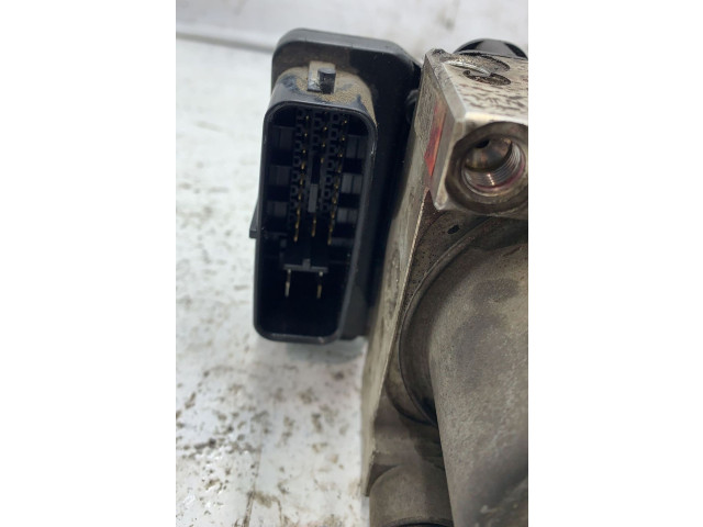 Блок АБС Mitsubishi Outlander 2001 - 2007 года