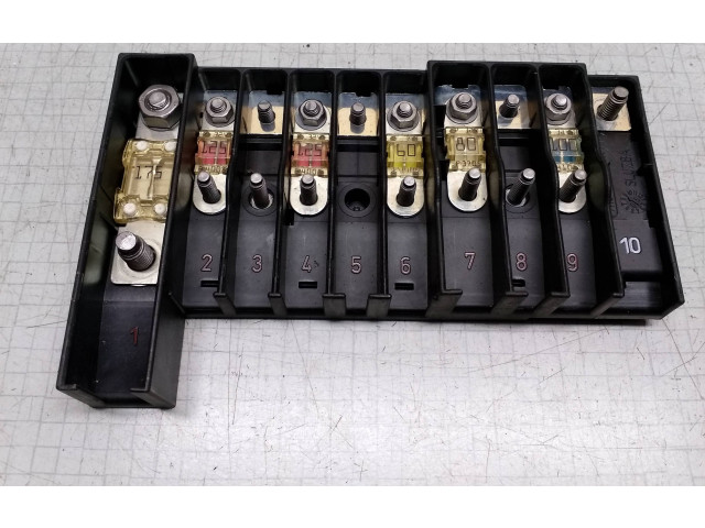 Pojistková skříňka 7H0937550A, 7H6970187B Volkswagen Transporter - Caravelle T5 2006