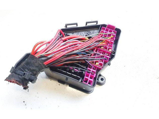 Блок предохранителей  8d1941824, 8D1941824   Audi A6 S6 C6 4F    