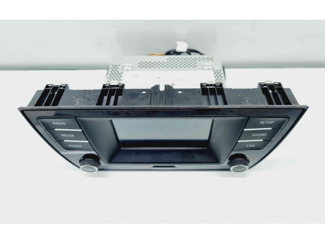 Радио/ проигрыватель CD/DVD / навигация 6V0035869D    Skoda Fabia Mk3 (NJ)