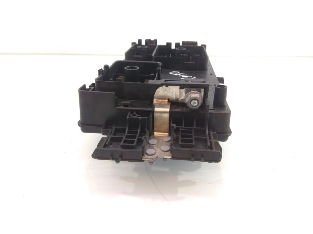 Блок предохранителей 13255300, 529050199 Chevrolet Cruze