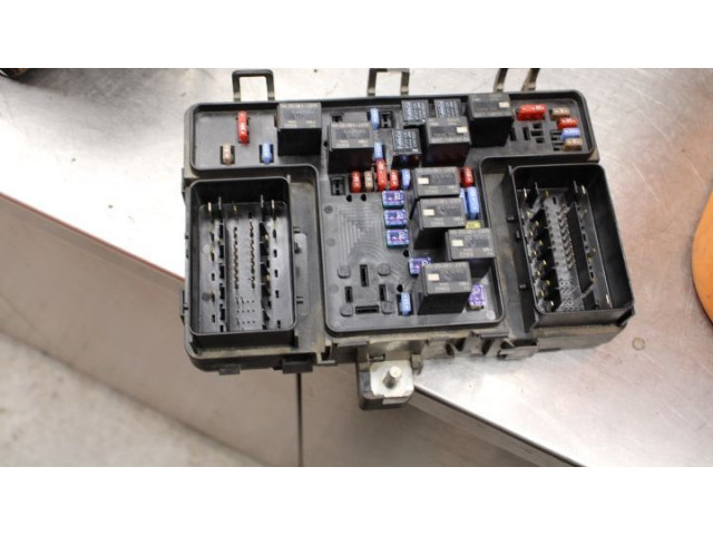 Блок предохранителей GB3T14D068KC Ford Ranger