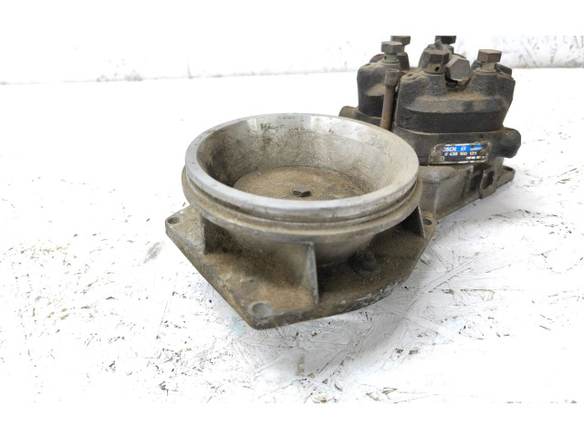 Vstřikovací lišta 035133353AB, 0438100125 Audi 100 200 5000 C3