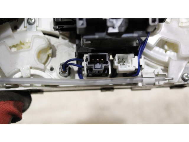 Блок управления климат-контролем    Subaru Forester SF