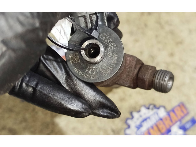 Vstřikovač 0445110485, 8200108033   Nissan Note (E12)    K9K 