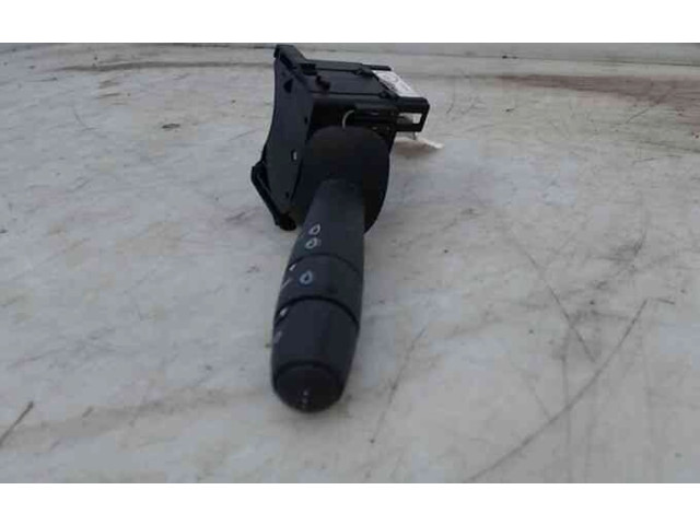 Ручка стеклоочистителей 7701048915, 7701048915 Renault Twingo II