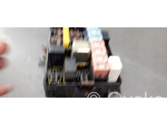 Pojistková skříňka 9121129000 Hyunda Lantra I 1990