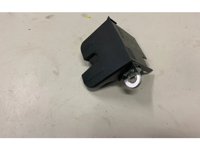 Zámek zadních dveří M50603 Seat Altea 2006