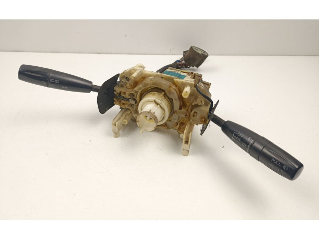 Ручка стеклоочистителей 0K2DK66120, 47331F1000   KIA Shuma