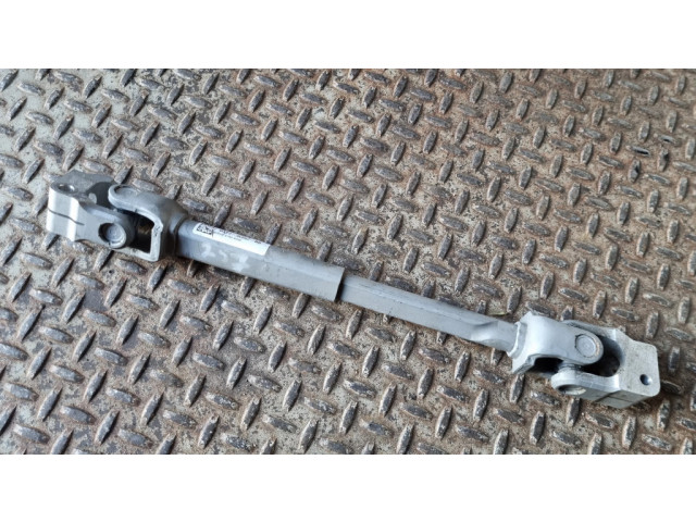 Крестовидная связь оси рулевого колеса