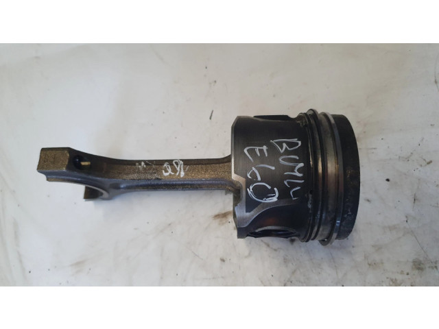 Píst BMW 5 E60 E61 pro naftový motor 3.0