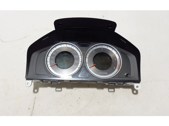 Přístrojová deska Volvo XC70 2015 31343325