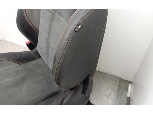 Подушка безопасности в сиденье    Peugeot 2008 I