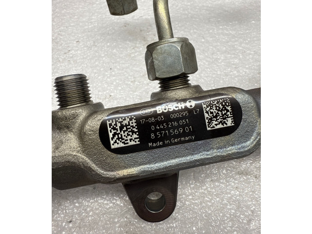 Vstřikovací lišta 8571569, 0445216051   BMW 5 G30 G31     