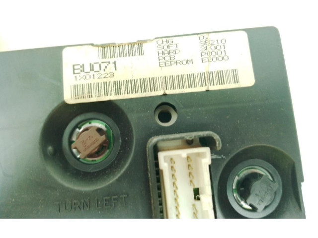 Přístrojová deska Nissan Almera 1998 1X01223