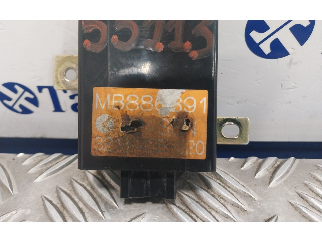 Блок предохранителей 3213425020, MB886391 Mitsubishi Montero