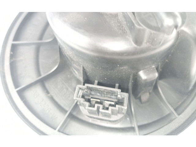 Вентилятор печки 1K1819015, 983226N Volkswagen Caddy