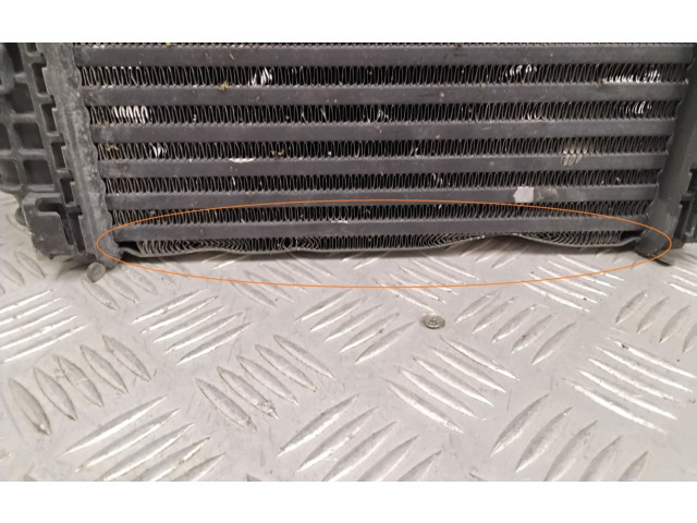 Интеркулер  4M0145803BT   Audi Q8 