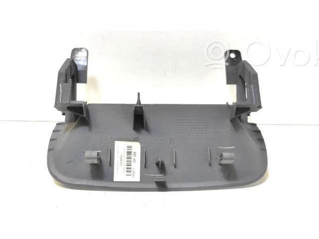 Другая деталь салона