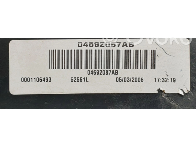 Блок предохранителей 04692087AB Jeep Cherokee