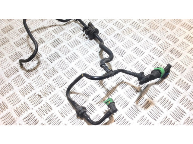 Vstřikovací lišta C1B19C987AC Ford Fiesta pro benzínový motor 1.0 SFJD