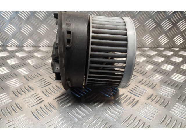 Вентилятор печки Citroen C5 2005 - 2008 года