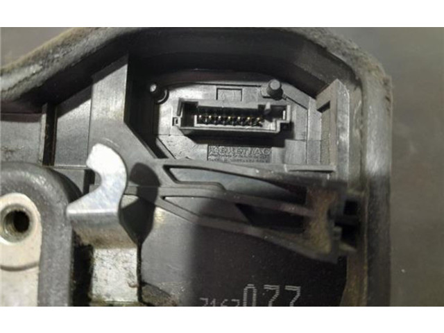 Мотор замка BMW 1 E81 E87 2004 - 2011 года