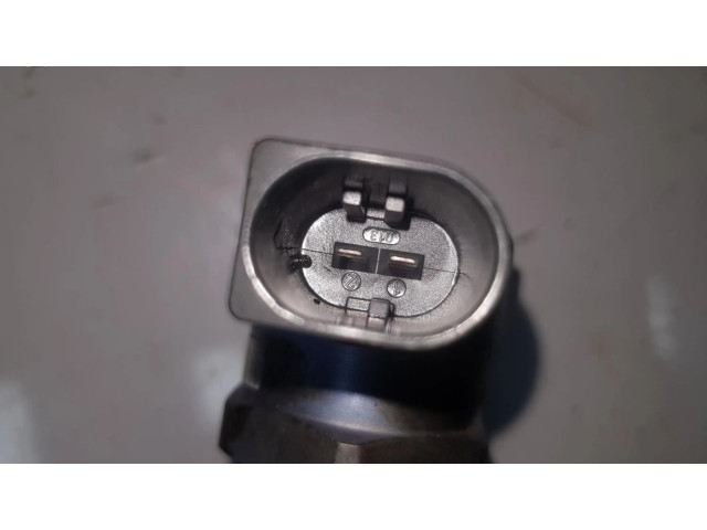 Vstřikovací lišta 13538514154, 8514154 BMW 4 F32 F33 2.0