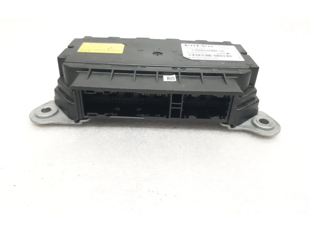Блок подушек безопасности 32221372   Volvo XC90