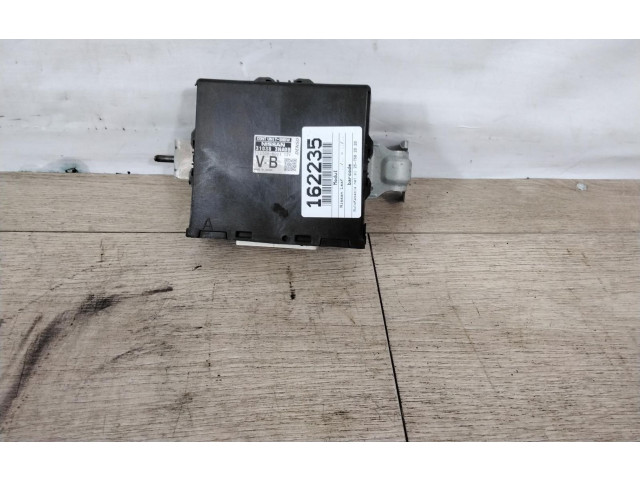 Pojistková skříňka Řídící jednotka BSM 310383NA0B, 310383NA0B Nissan Leaf I (ZE0) 2012