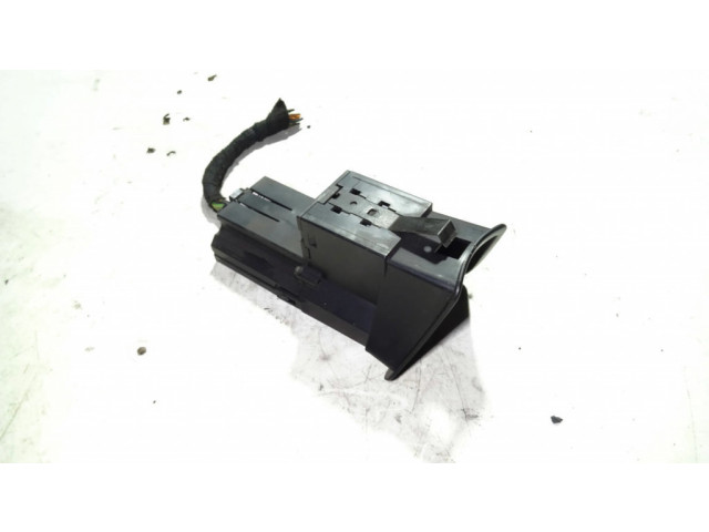 Дисплей 8222179902 Alfa Romeo 156