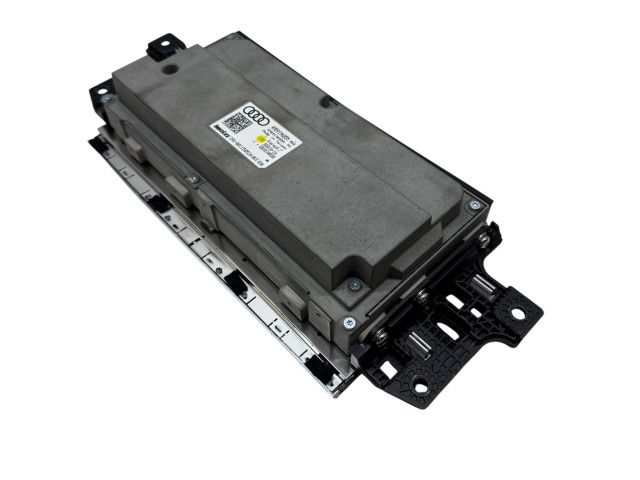 Экран/ дисплей / маленький экран 4M8919605M Audi Q8