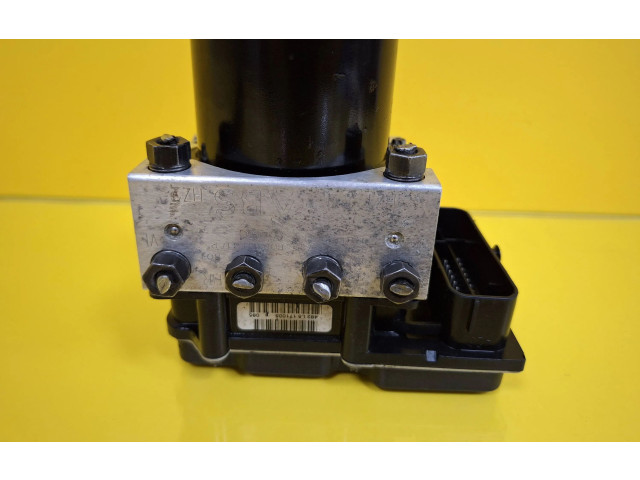 Блок АБС 6Q0907379AG, 0265800512 Skoda Fabia Mk1 (6Y) 1999 - 2007 года