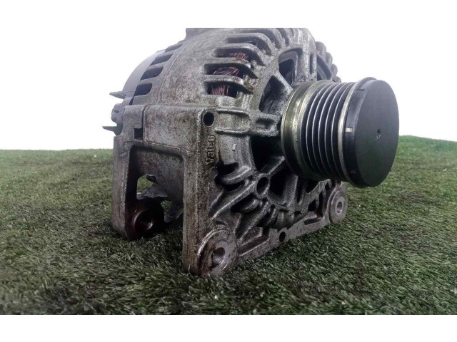 Генератор TG11C064-110075390, VALEO-110AH-12V Dacia Sandero