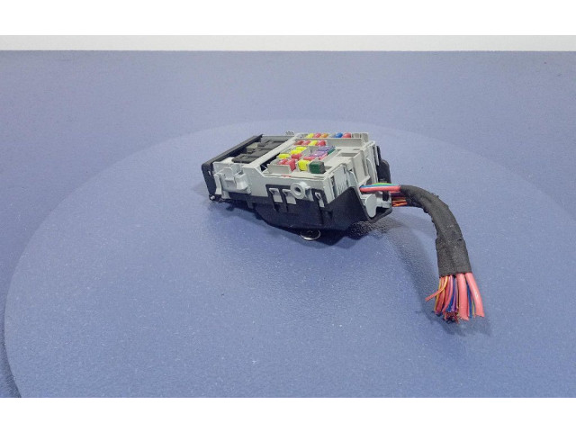 Pojistková skříňka 13222786, 13222786 Opel Zafira C 2015