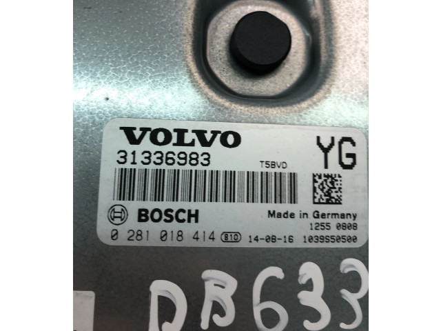 Блок управления двигателем Блок управления 31336983, 0281018414   Volvo V70