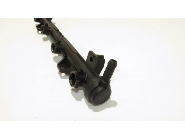 Трубка (трубки) для подачи топлива в жиклеры