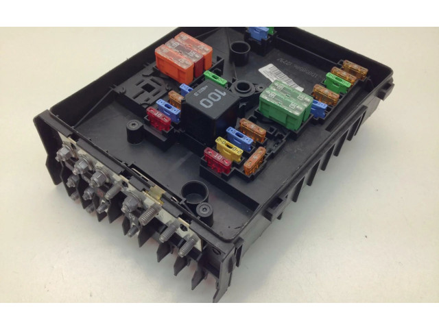 Блок предохранителей 1K0937125A Volkswagen Golf Plus