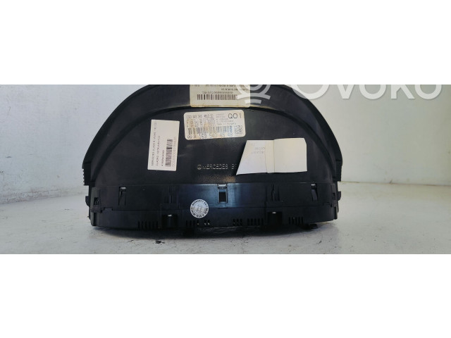 Přístrojová deska Mercedes-Benz B W245 2005 A1695404548
