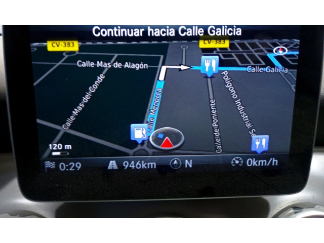 Přístrojová deska  Mercedes-Benz GLA W156 2018 A1669008122, A1669001420  