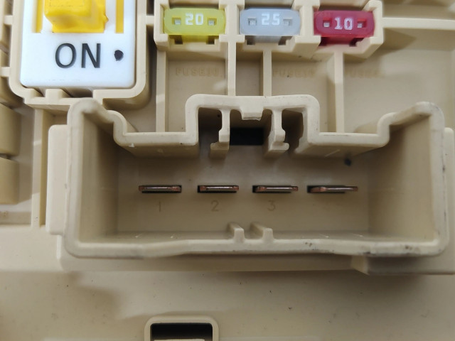 Pojistková skříňka Řídící jednotka BSM 91950J9082 Hyundai Kona I 2020