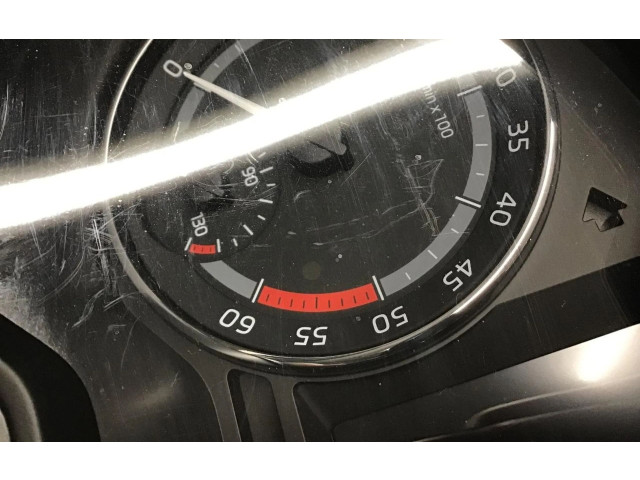 Панель приборов 5E0920759 Skoda Octavia Mk3 (5E)