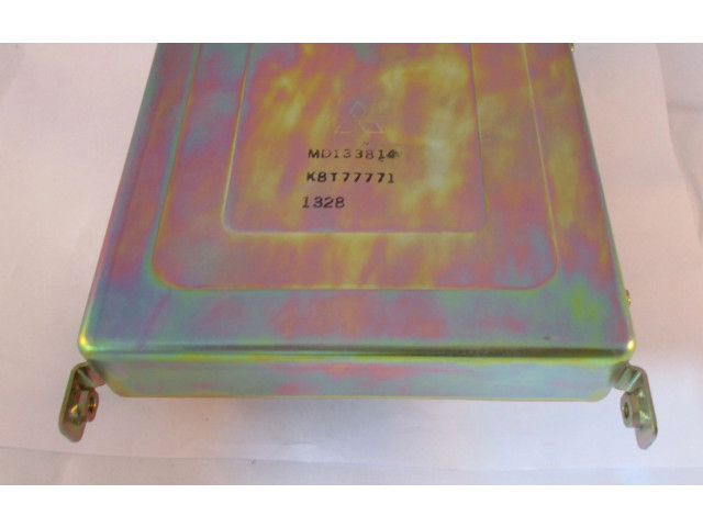 Блок управления двигателя MD133814, K8T77771 Mitsubishi Space Wagon