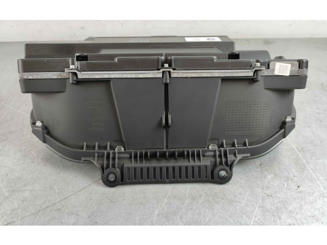 Панель приборов 36010422, 36011540 Volvo XC40