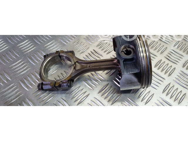 Píst Subaru Forester SF ej253