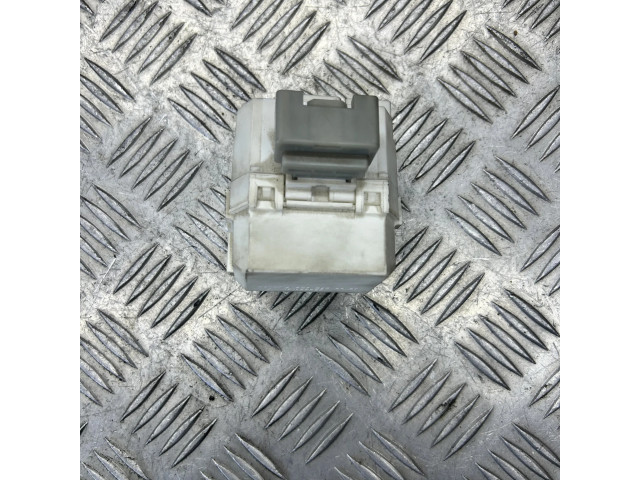 Блок предохранителей  A4545450028, MN108928   Mitsubishi Colt    