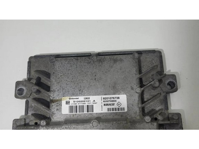 Блок управления двигателя 8201076738, 8200700600 Renault Twingo II