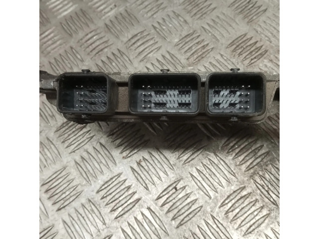 Řídící jednotka 8201117953, S120205102A Renault Thalia II 2012