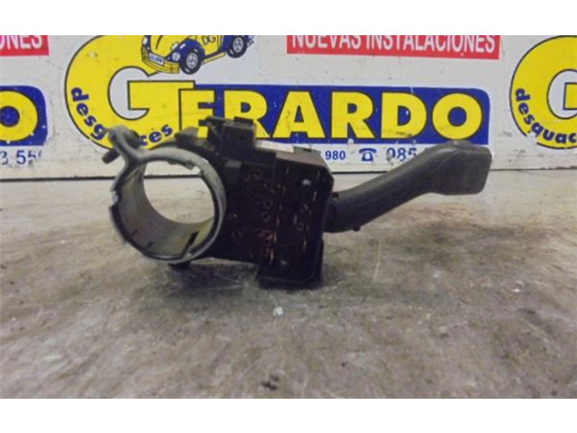 Volant Volkswagen Passat Alltrack 1999 8L0953513G, 8L0953513G  